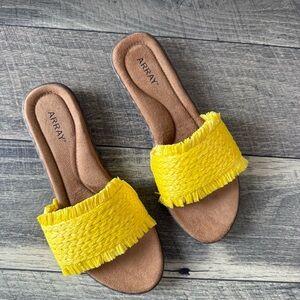 Array Bright Sunshine Yellow Women's Sandals Slip-on Woven Straw Size 9